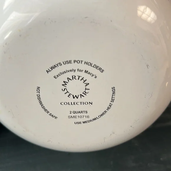 Martha Stewart Collection 2-Qt. Holiday Dogs Tea Pot Kettle Enamel on Steel - Picture 7 of 8